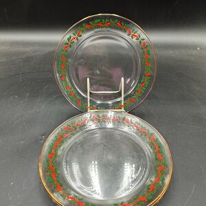 Arcoroc Arby’s holly berry plate Festive Glass Plates, Christmas